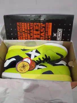 Sepatu futsal x munich