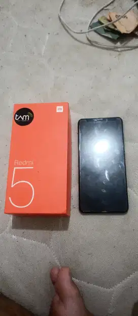 Xiaomi Redmi 5 fullset 2/16gb