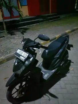 Beat 2021 hitam