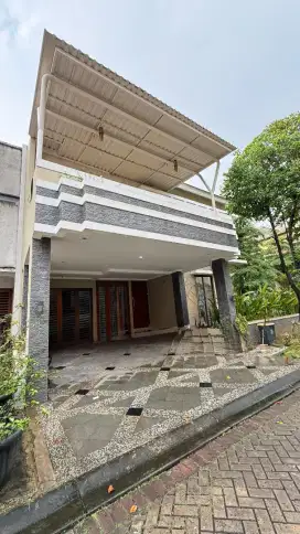 Rumah hook discovery conserva sektor 9 bintaro