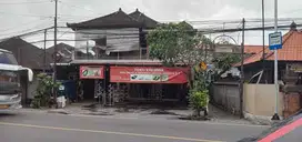 Di kontrakan ruko di jl utama iman Bonjol