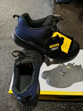 Jual sepatu safety krisbow Troy original size 39 bisa byar cod d tepat