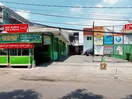 Dijual cepat rumah usaha di Tenggilis Mejoyo