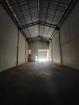 Di sewakan gudang duta indah karya