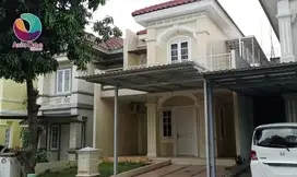 Disewakan cepat rumah 2 lantai siap huni di legenda wisata