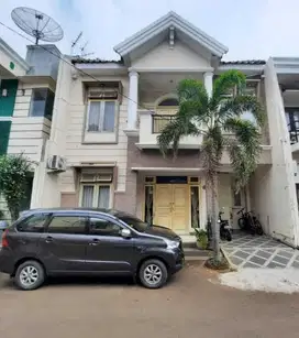 DISEWAKAN RUMAH SIAP HUNI 2LT KOKOH DLM KOMPLEK KEAMANAN 24JAM CONDET