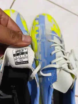 Sepatu SPECS ACC deux in.