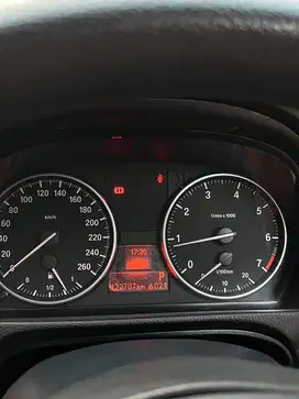 BMW 320i 2008 Bensin