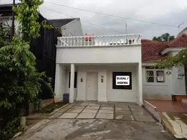 DISEWA RUMAH BULANAN SEJUK NYAMAN FURNIS TAMPAK SIRING SENTUL SSR019