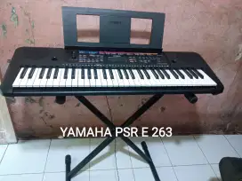 Keyboard yamaha PSR E263