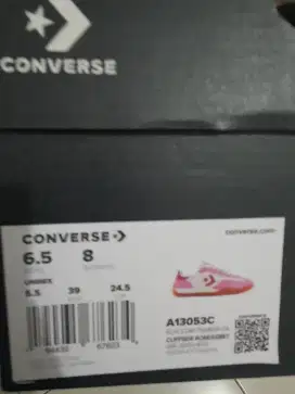 Sepatu converse run star trainer