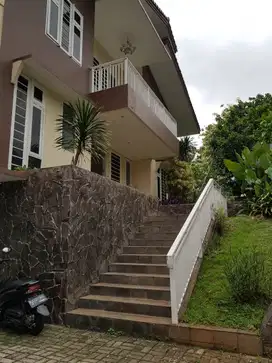 Rumah Siap Huni Bebas Banjir di Duta Permai 3, Pondok Indah