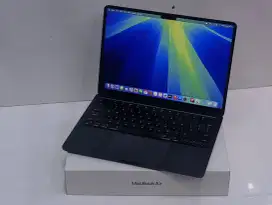 Macbook Air M2 2022 Chip Apel M2 Ram 8GB SSD 256GB x-IBOX