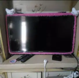 Tv Polytron LED 32 INC