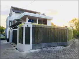 Rumah style villa ada pool 286m2 full furnish elit buana raya jl6mtr