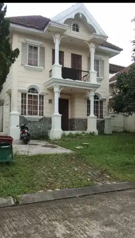 Dijual Rumah murah diCluster Argenia Sentul City