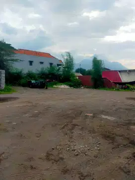 Disewakan tanah cocok untuk garasi atau usaha