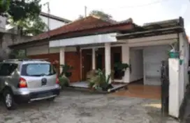 Rumah Taman di Dekat Sekolah Korea Cipayung