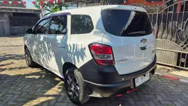 Chevrolet Spin 2014 Bensin