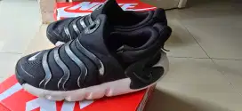 Nike Dynamo Go (Preloved)