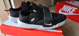 Dijual Nike Flex (Preloved)
