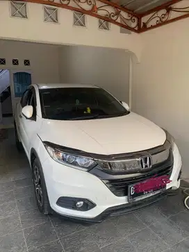 HRV type E tahun 2021 putih