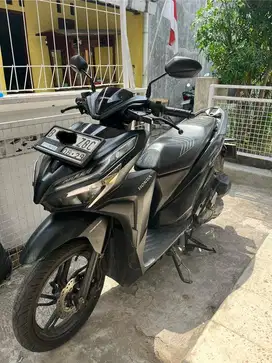 VARIO 150 HITAM DOFF KEYLESS