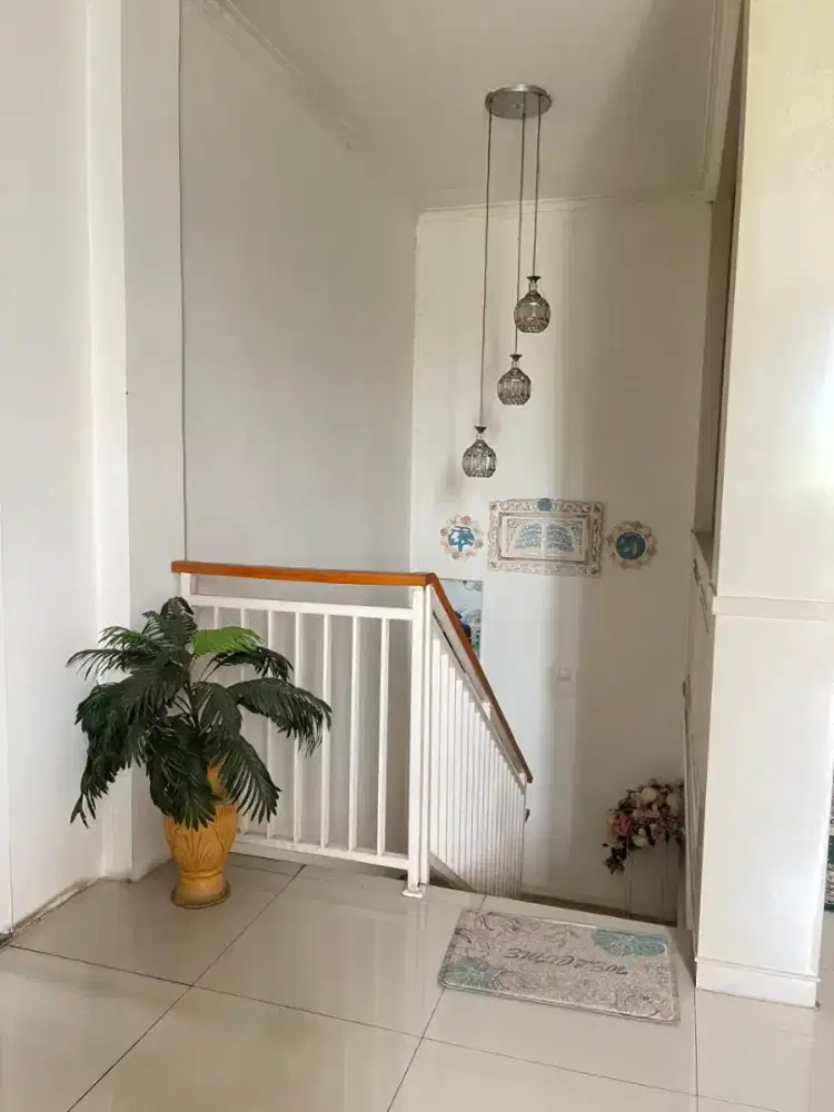 Di jual Rumah 2 lantai Cipageran - Cimahi