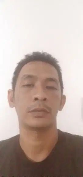 Saya lagi nyari pekerjaan sopir pribadi