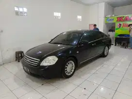 NISSAN TEANA HITAM 2005