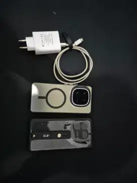 JuaI Iqoo 12 16+16/512 GB Mulus No Minus