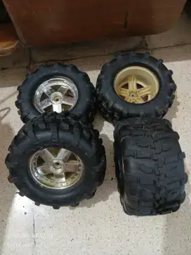 Ban RC 1/8 Proline Big Joe & HPI