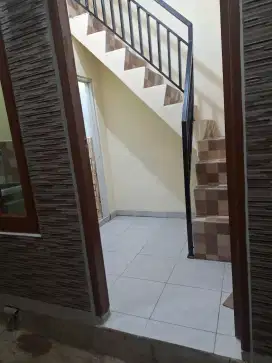 Di sewakan Rumah kontrakan 2 Lt