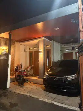 DIJUAL RUMAH CANTIK MINIMALIS MODERN DI PERUMAHAN PANCORAN MAS DEPOK