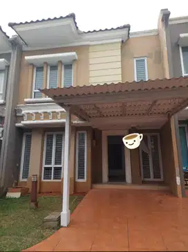 Disewakan Rumah Cluster Karelia, Gading Serpong
