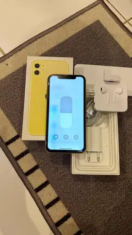 Dijual Iphone 11 Yellow 64GB Resmi Ibox Lengkap