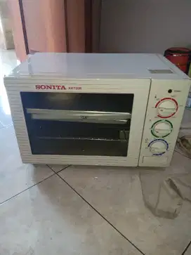 Bagi penggemar buat kue ini ada oven cantik