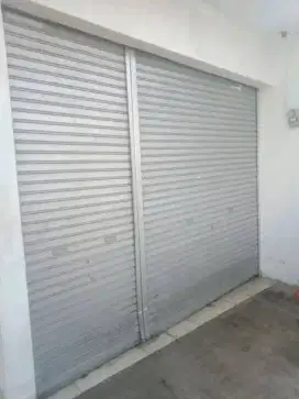 Dijual 2unit rolling dorr masih layak pakai krn mau pindah rumah