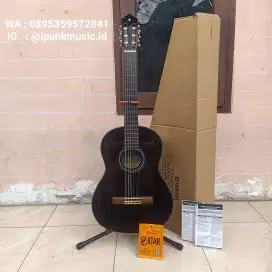Yamaha C40 Original Black series Gitar Klasik bonus Senar baru nilon