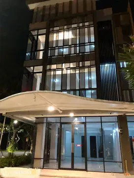 ruko beverly pakuwon city disewakan