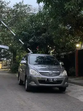 Langka_Innova 2.5 V A/T Diesel 2010