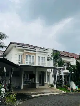 Rumah Bagus Siap Huni di Raffles Hils Cibubut