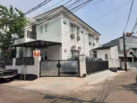 Dijual kos exclusive 2 lt 21 kamar Slipi Jakarta barat