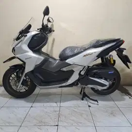 Honda ADV 160 ABS 2024 KM 4000 like new