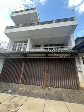 Dijual dan Disewakan Rumah Tengah Kota Lokasi Jl. Seroja Semarang