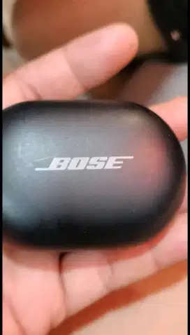 BOSE QuirtComfort Earbuds BU