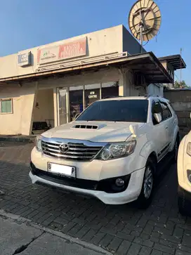 Fortuner TRD VNT Matic 2013 Tngan Pertama Km Low