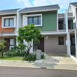 Rumah Dayana Denise Kamar Tidur 4 dan dapur dalam + taman belakang