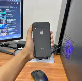 iPhone XR 64GB Black iBox PA/A Mulus