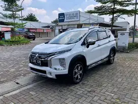 MITZUBISHI XPANDER CROSS PREMIUM PACKAGE AT 2021 PUTIH KM.50rb